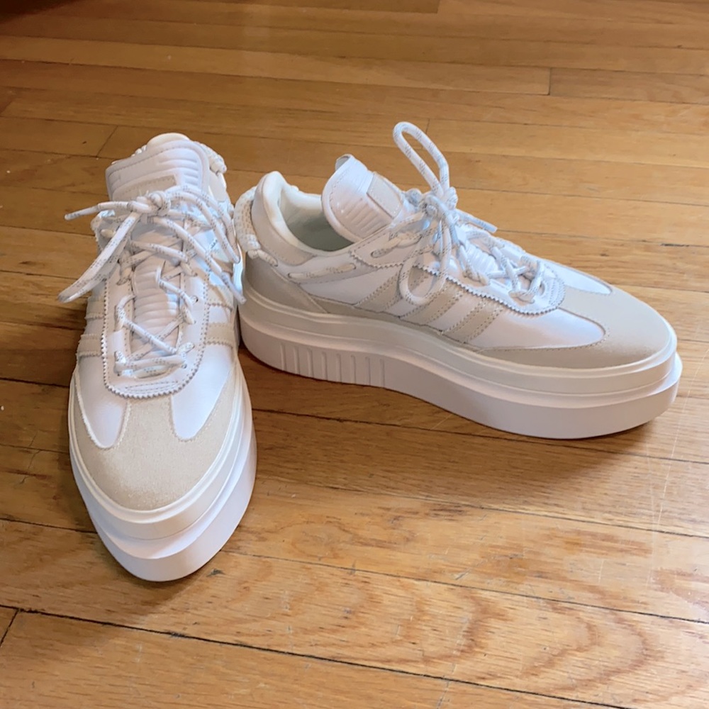 ADIDAS x IVY PARK Super Sleek ‘72 Icy Park